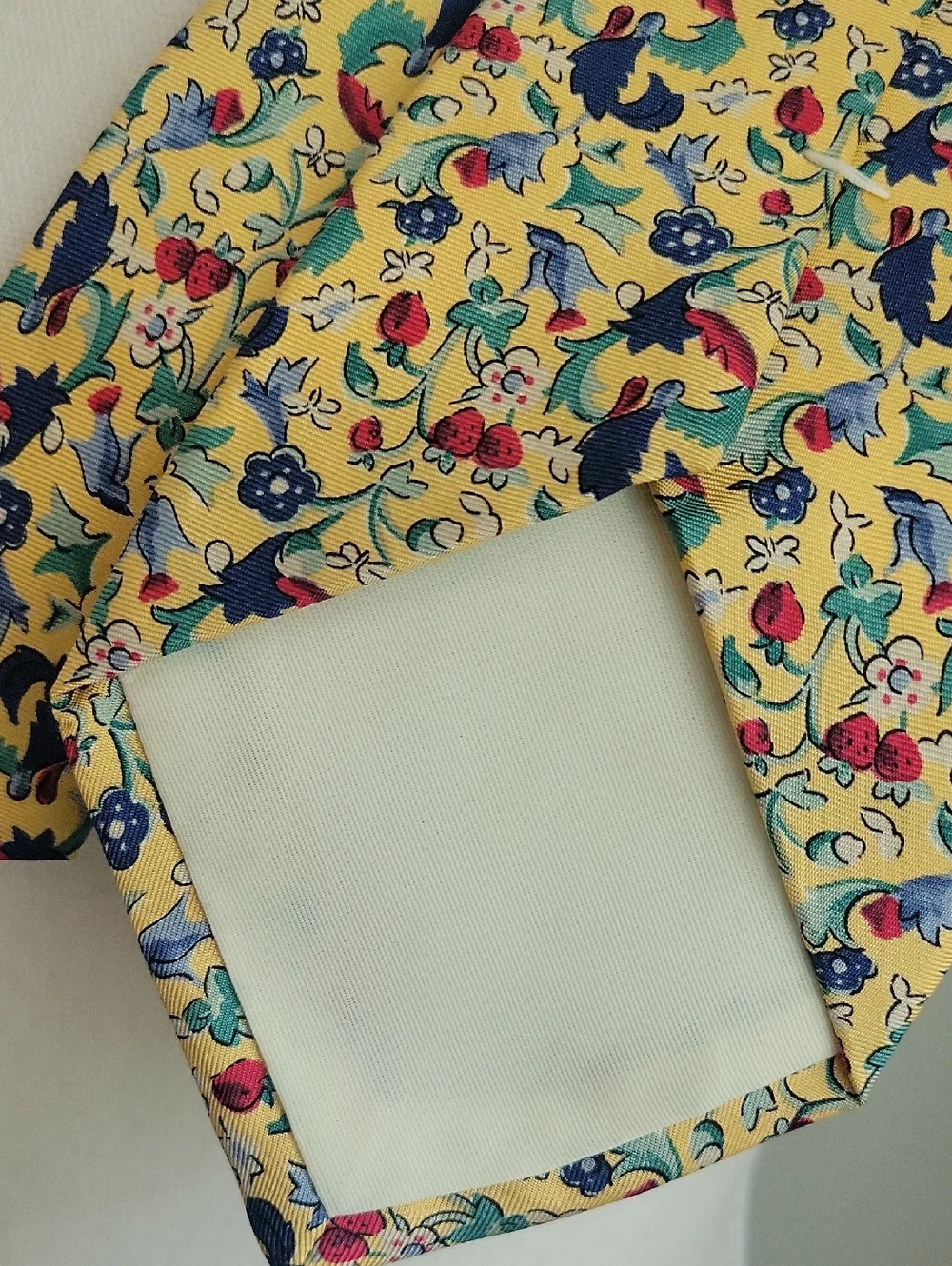 Vintage Bert Pulitzer Silk Tie Yellow Strawberries Bluebirds